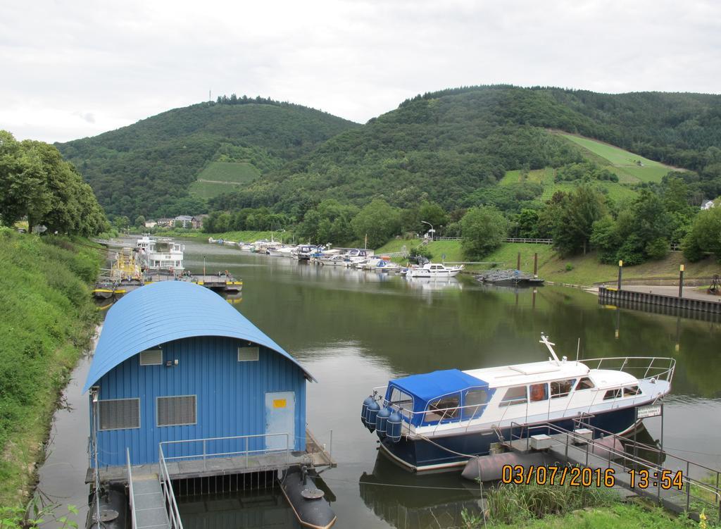 Mosel - River - Quartier 31 Lieser Exterior foto